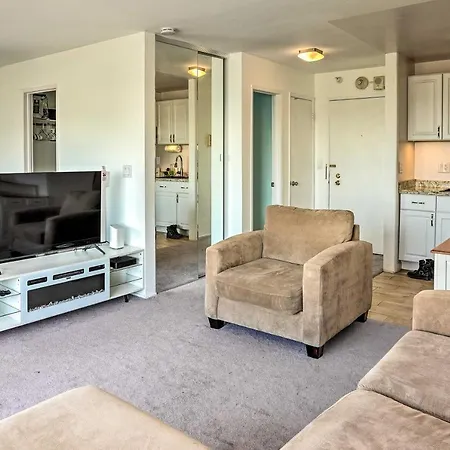 San Francisco Area Studio With Bay Views!